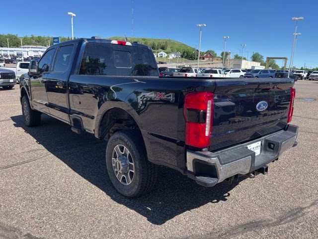 2024 Antimatter Blue Metallic Ford Super Duty F-250 SRW Lariat 4X4 Truck