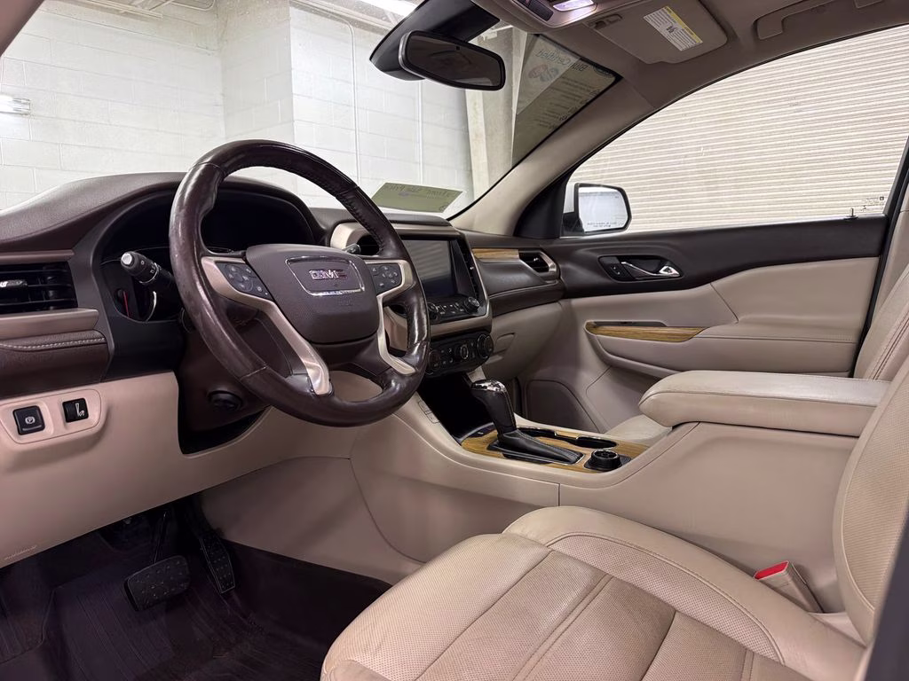 2018 White Frost Tricoat GMC Acadia Denali FWD SUV