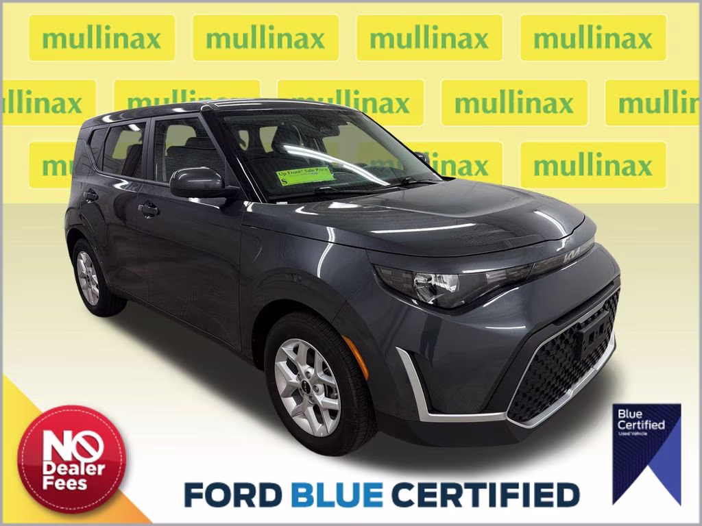 2025 Gravity Gray Kia Soul LX FWD Hatchback