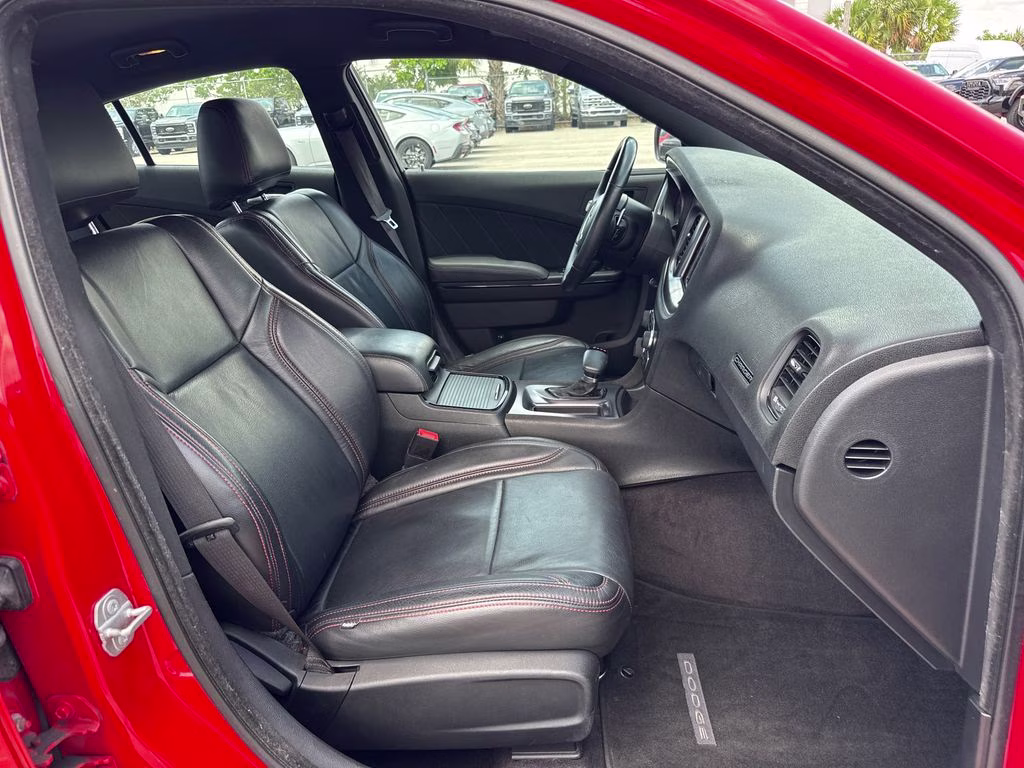 2017 Torred Clearcoat Dodge Charger R/T RWD Sedan
