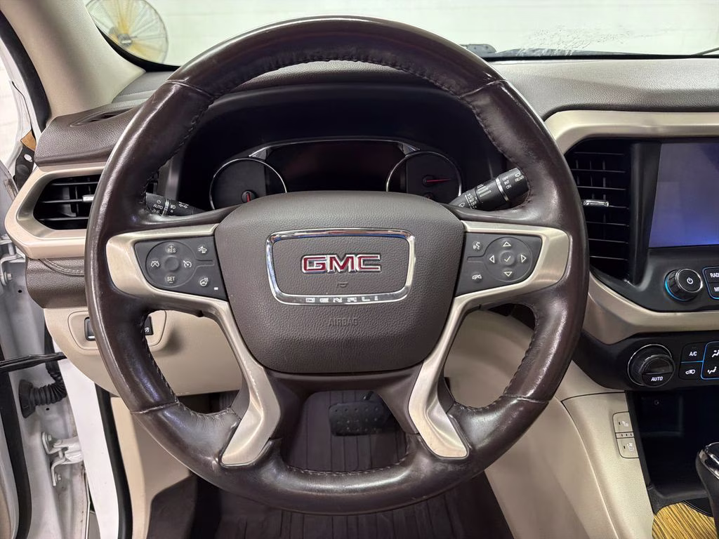 2018 White Frost Tricoat GMC Acadia Denali FWD SUV