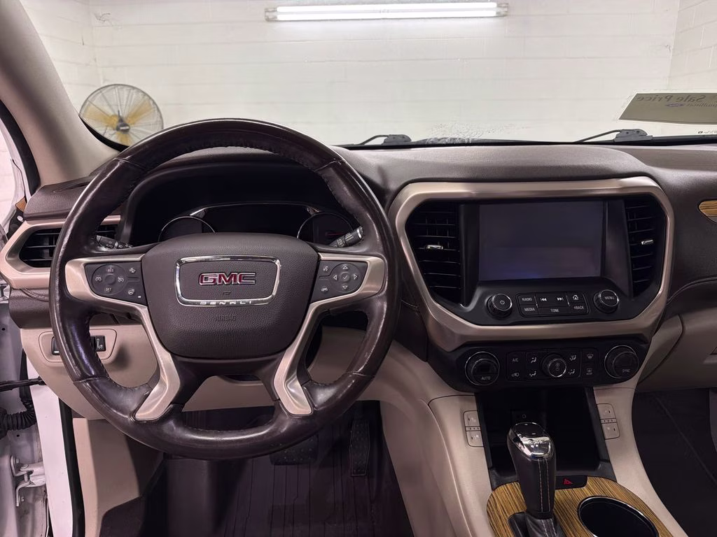 2018 White Frost Tricoat GMC Acadia Denali FWD SUV