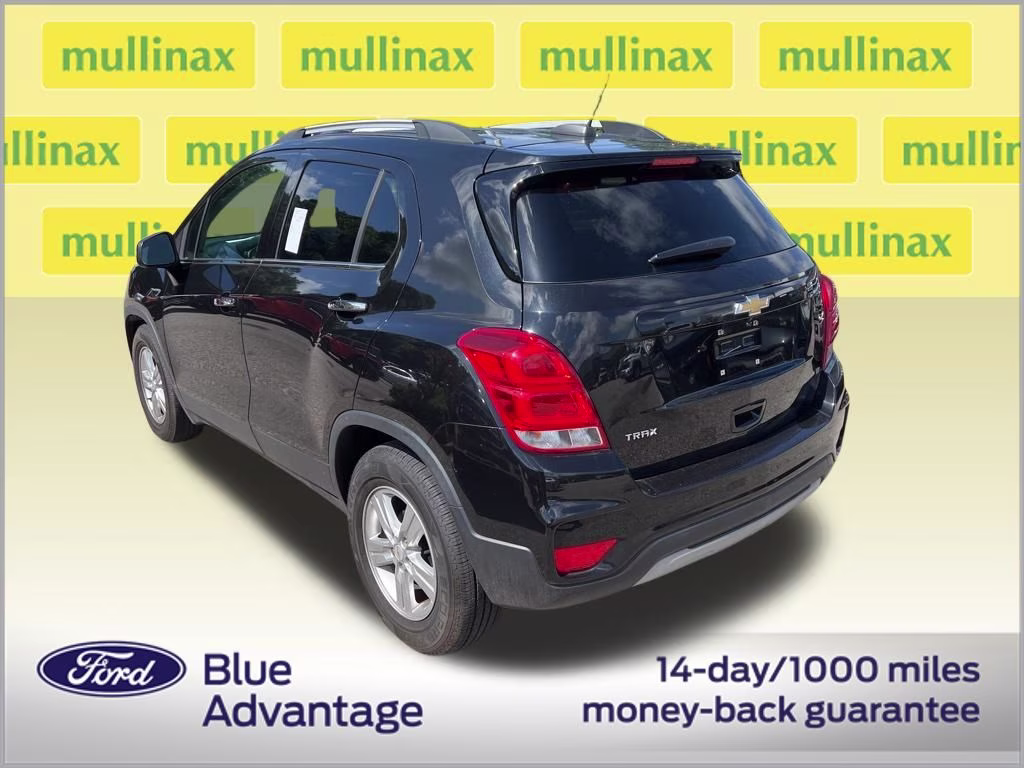 2019 Mosaic Black Metallic Chevrolet Trax LT FWD SUV