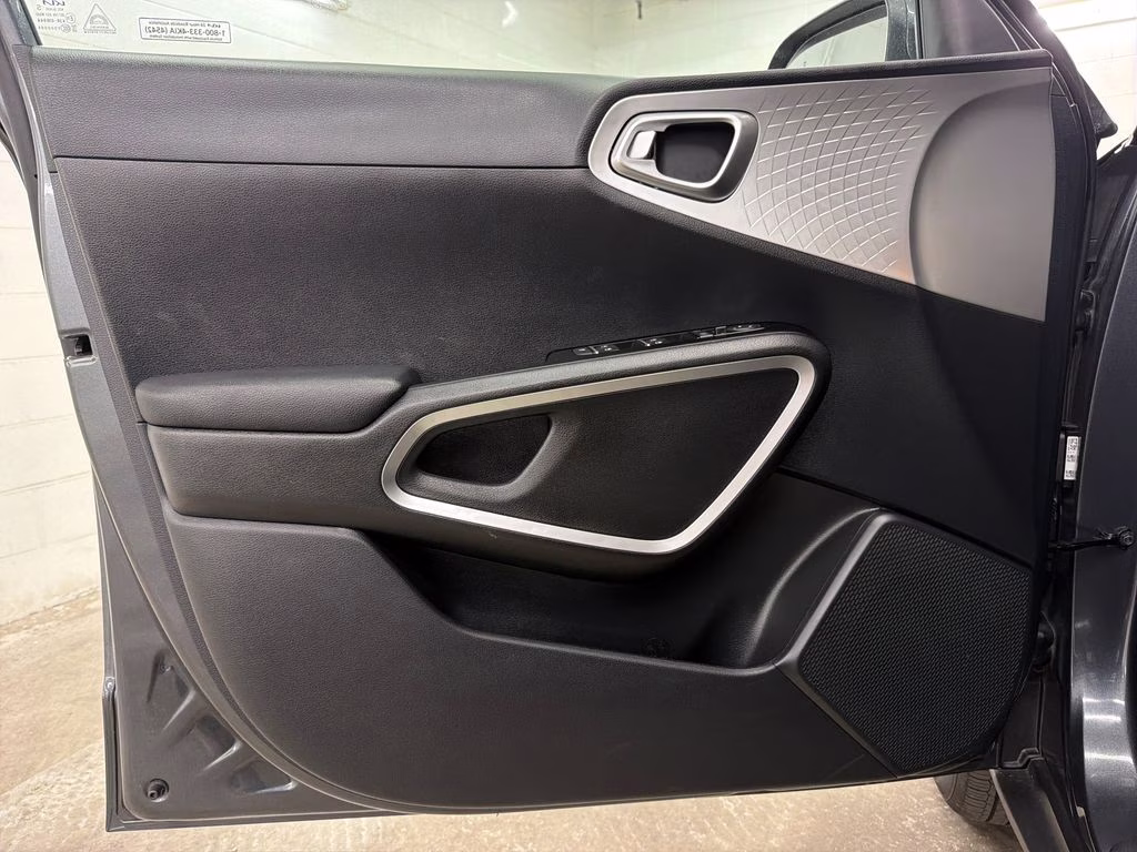 2025 Gravity Gray Kia Soul LX FWD Hatchback
