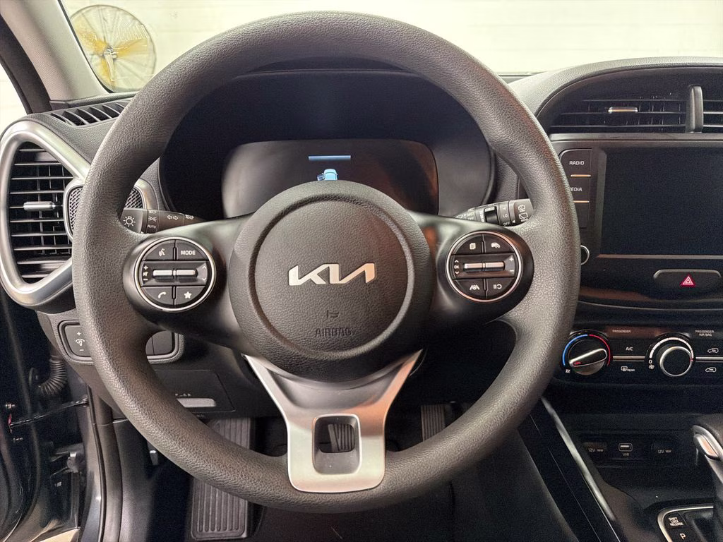 2025 Gravity Gray Kia Soul LX FWD Hatchback