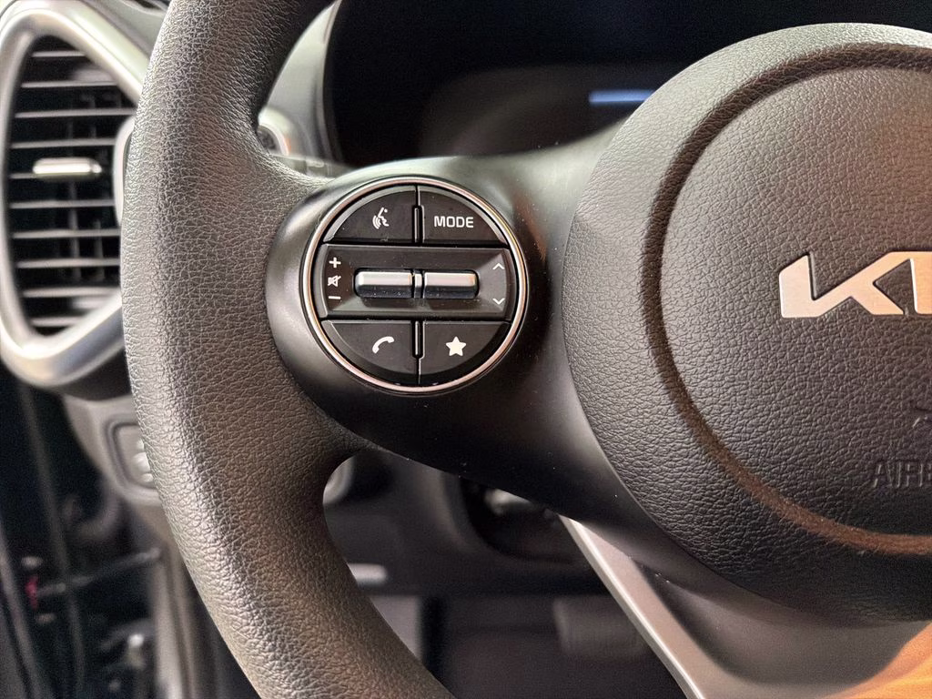2025 Gravity Gray Kia Soul LX FWD Hatchback