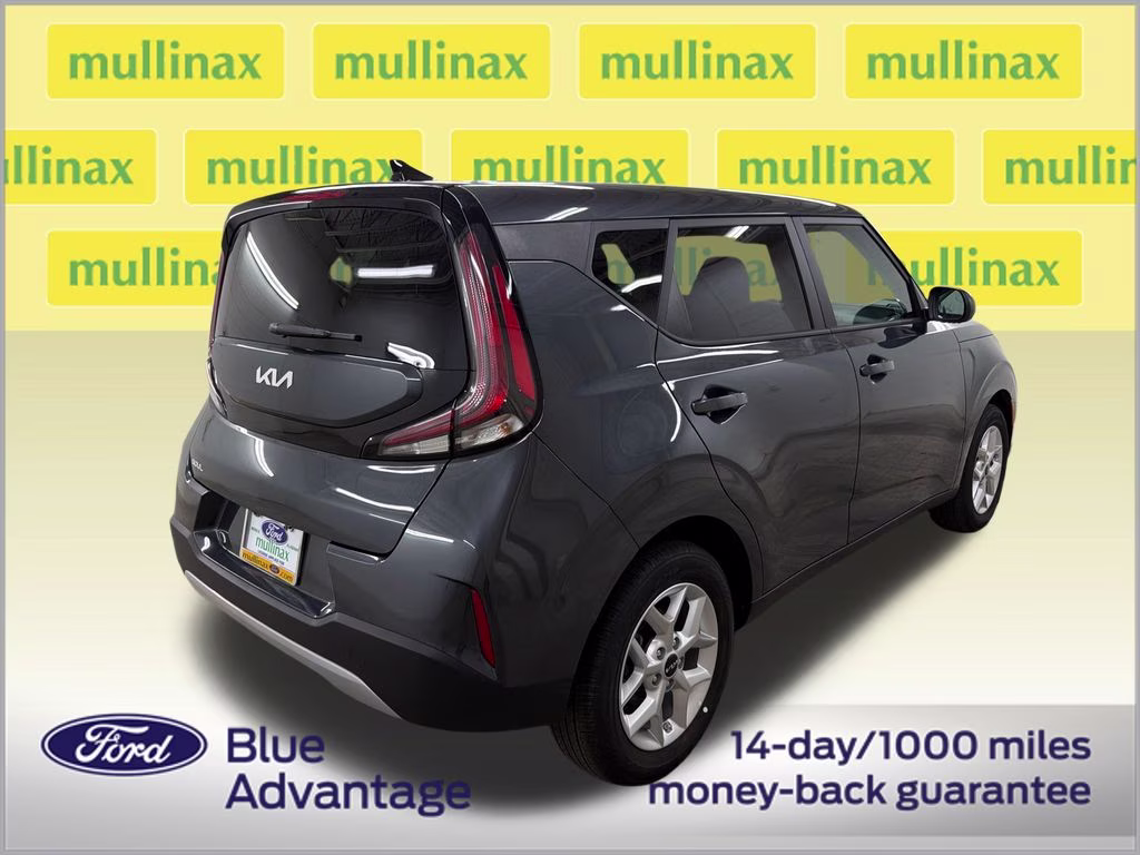 2025 Gravity Gray Kia Soul LX FWD Hatchback