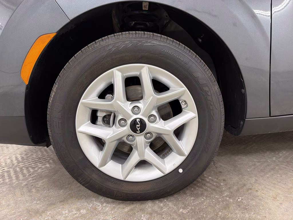 2025 Gravity Gray Kia Soul LX FWD Hatchback