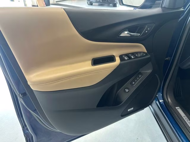 2022 Blue Glow Metallic Chevrolet Equinox Premier AWD SUV