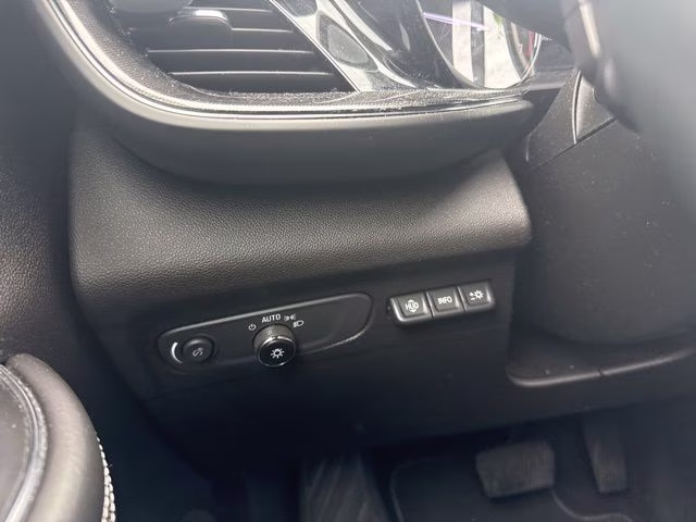2022 Ebony Twilight Metallic Buick Envision Essence FWD SUV