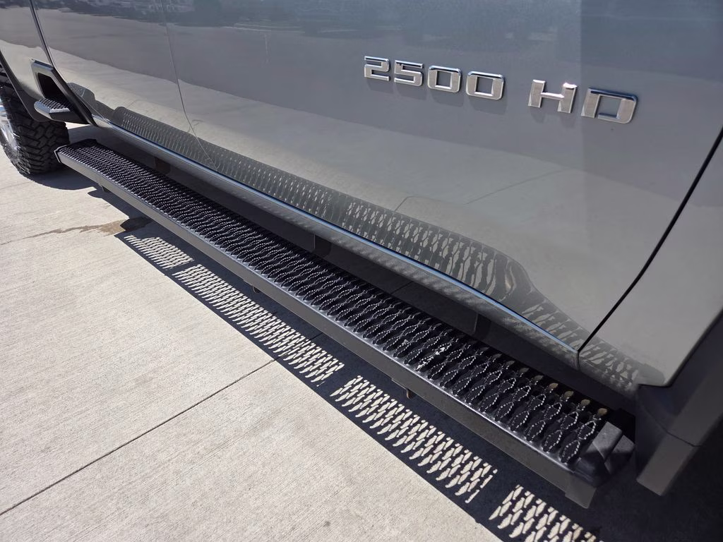 2024 Sterling Gray Metallic Chevrolet Silverado 2500HD LT 4X4 Truck