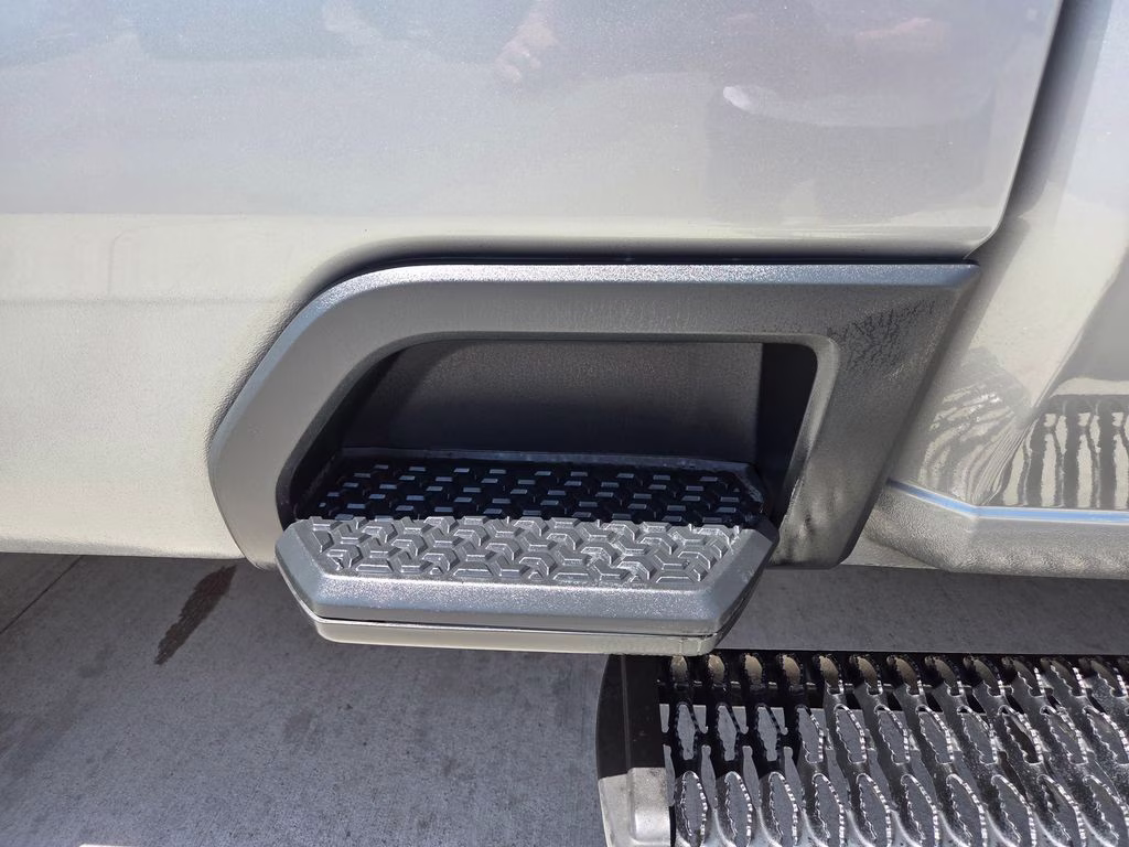 2024 Sterling Gray Metallic Chevrolet Silverado 2500HD LT 4X4 Truck