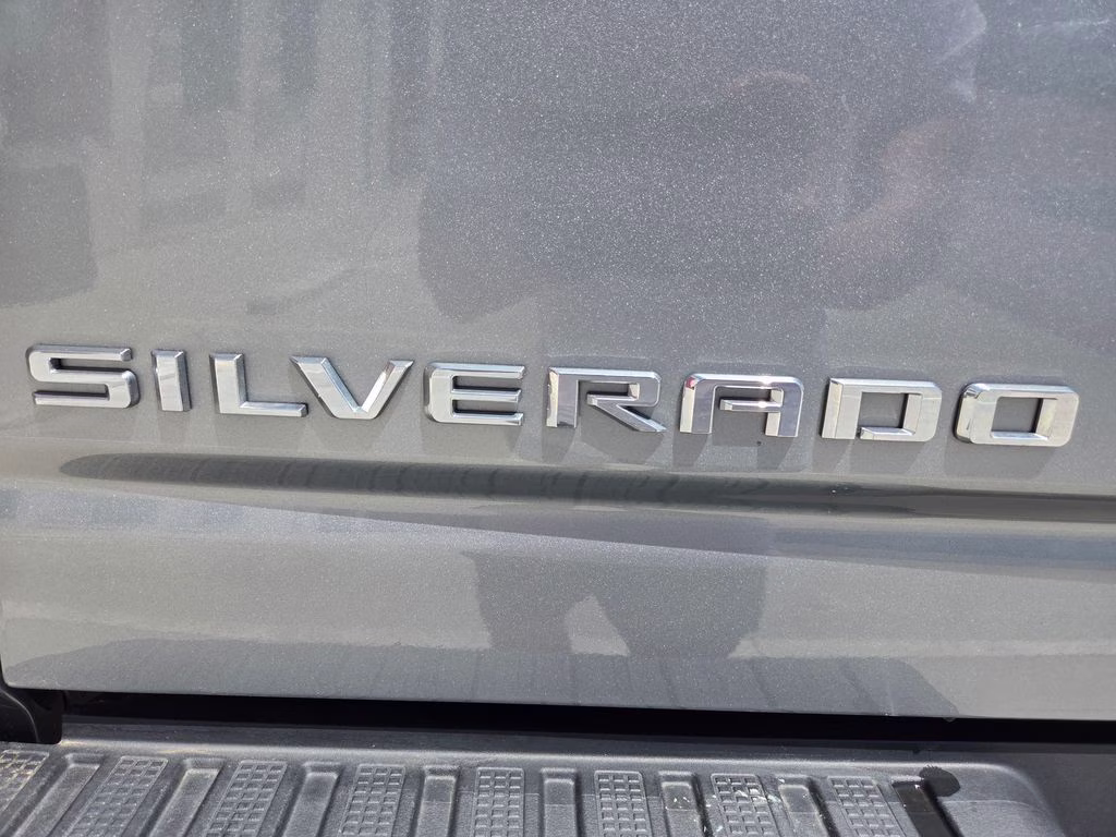 2024 Sterling Gray Metallic Chevrolet Silverado 2500HD LT 4X4 Truck