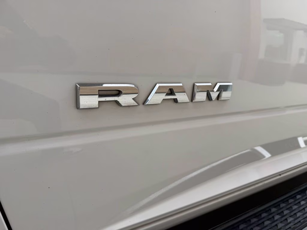 2022 Bright White Clearcoat Ram 2500 Big Horn 4X4 Truck
