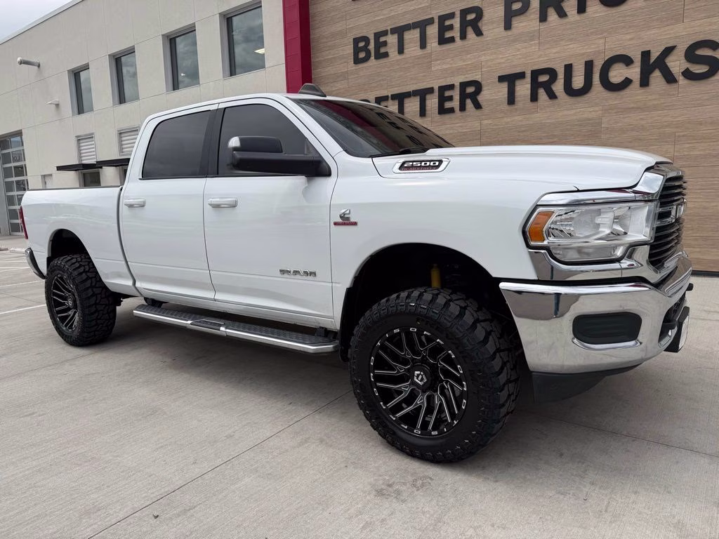 2022 Bright White Clearcoat Ram 2500 Big Horn 4X4 Truck