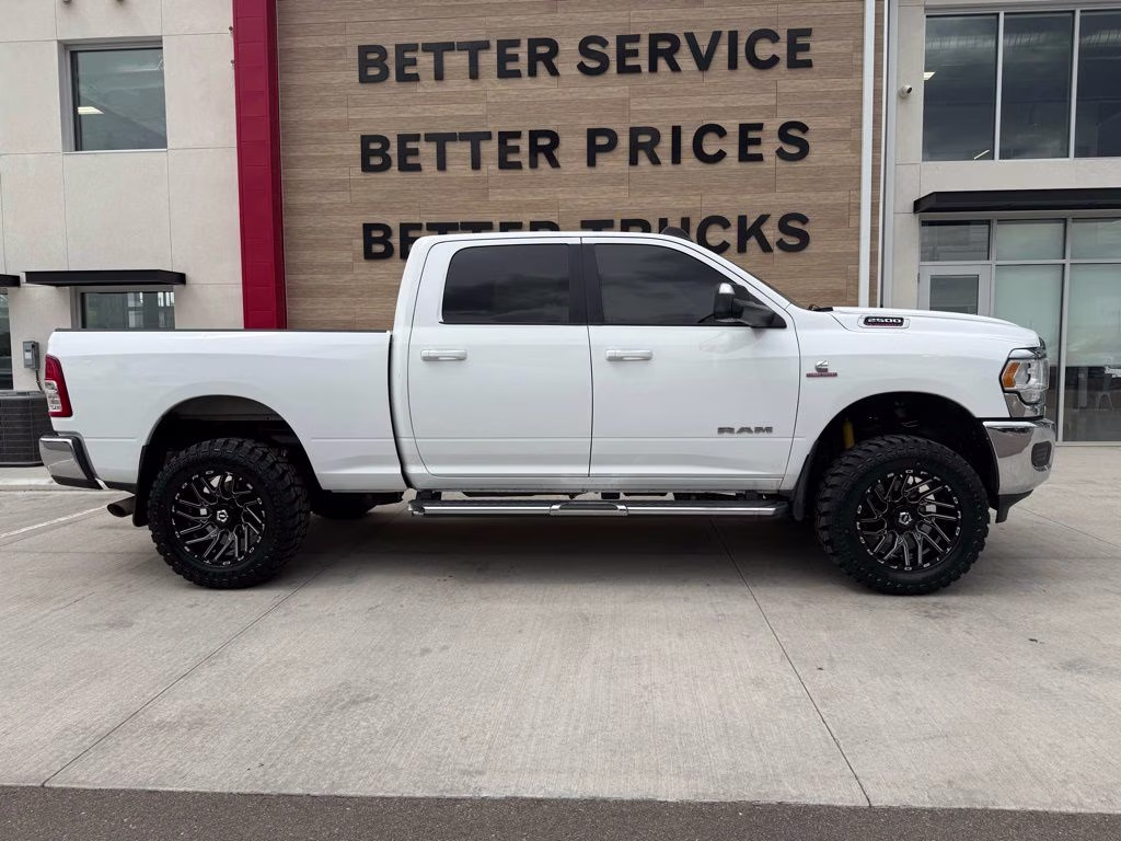 2022 Bright White Clearcoat Ram 2500 Big Horn 4X4 Truck