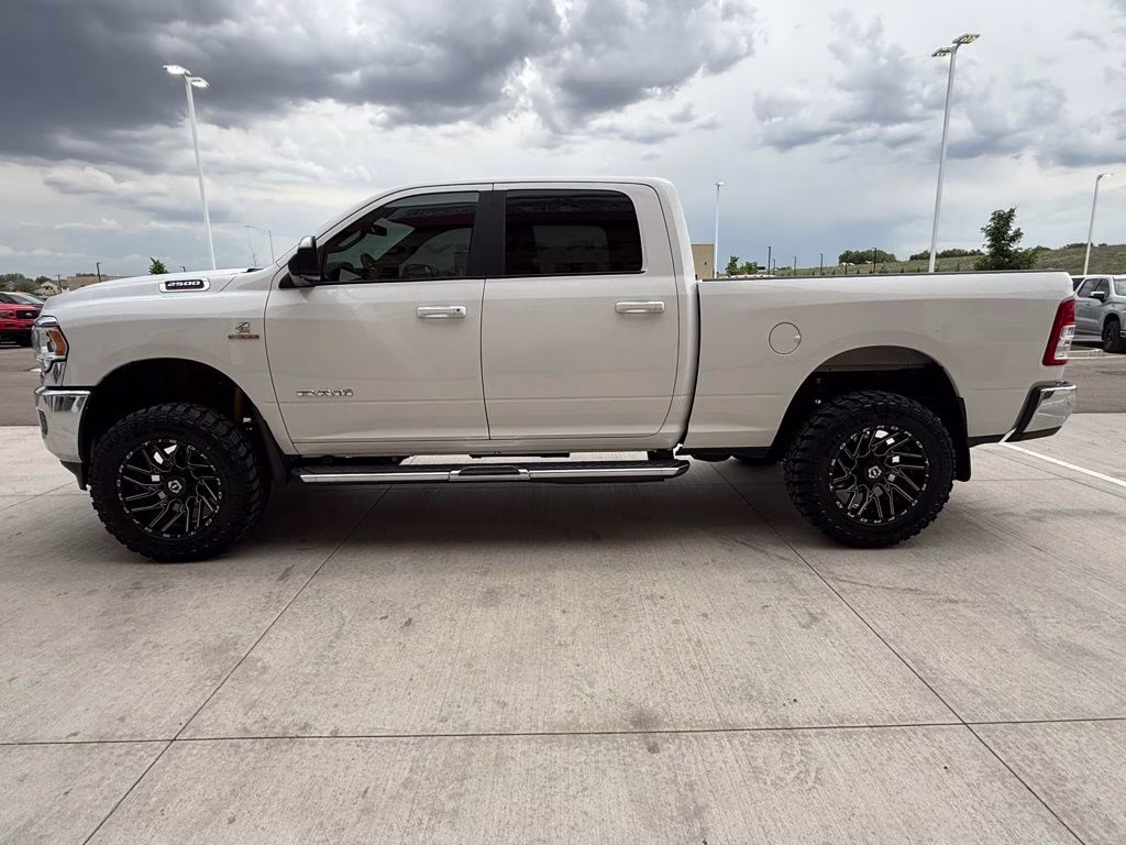 2022 Bright White Clearcoat Ram 2500 Big Horn 4X4 Truck