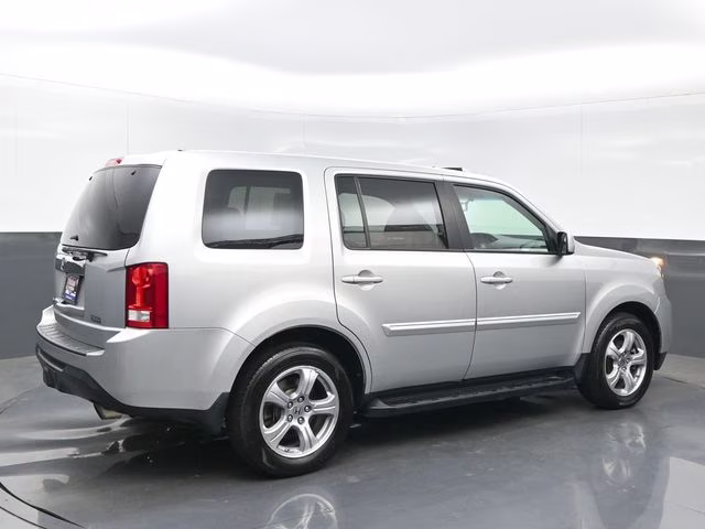 2012 Alabaster Silver Metallic Honda Pilot EX-L FWD SUV
