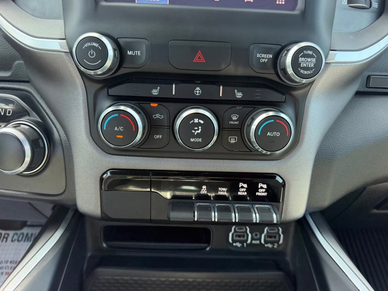 2022 Patriot Blue Pearlcoat Ram 1500 Big Horn/Lone Star 4X4 Truck
