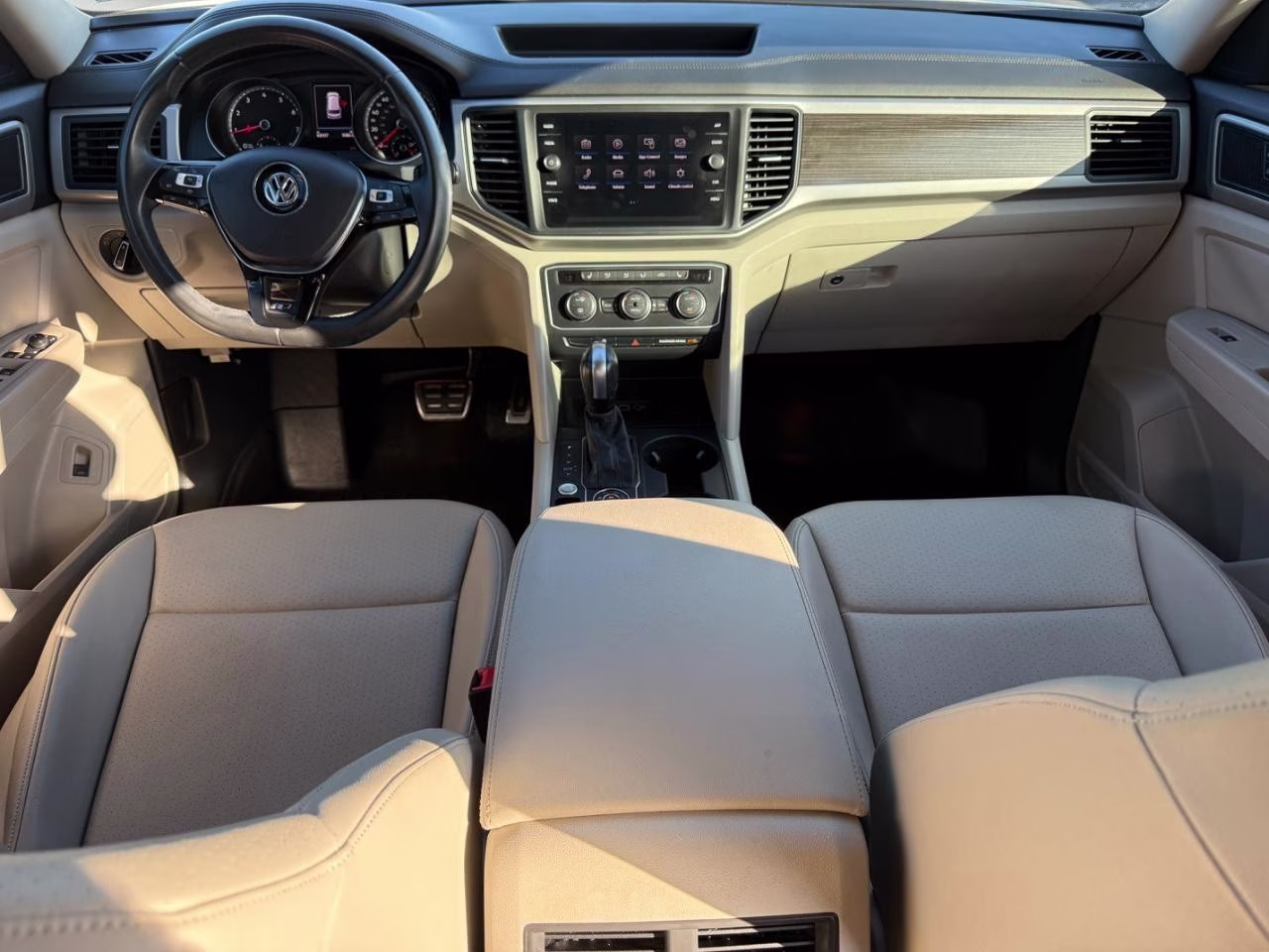 2020 Pure White Volkswagen Atlas 3.6L V6 SE 4MOTION AWD SUV