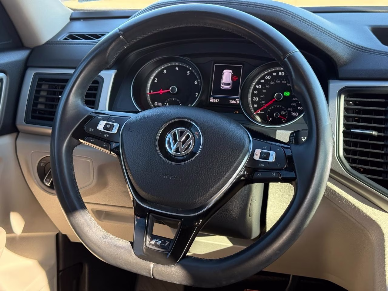 2020 Pure White Volkswagen Atlas 3.6L V6 SE 4MOTION AWD SUV