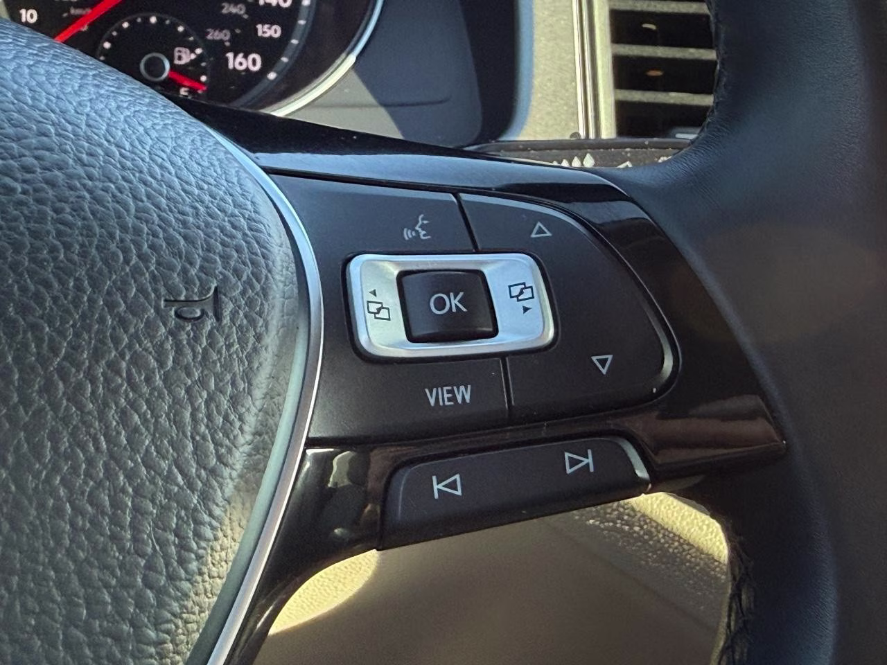 2020 Pure White Volkswagen Atlas 3.6L V6 SE 4MOTION AWD SUV