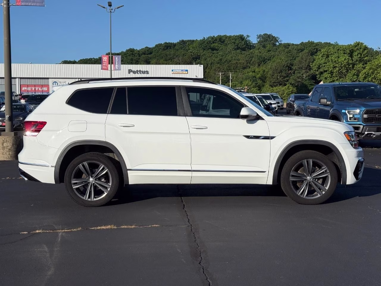 2020 Pure White Volkswagen Atlas 3.6L V6 SE 4MOTION AWD SUV