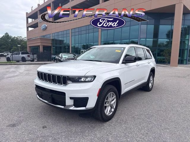 2024 Bright White Clearcoat Jeep Grand Cherokee L Laredo 4X4 SUV