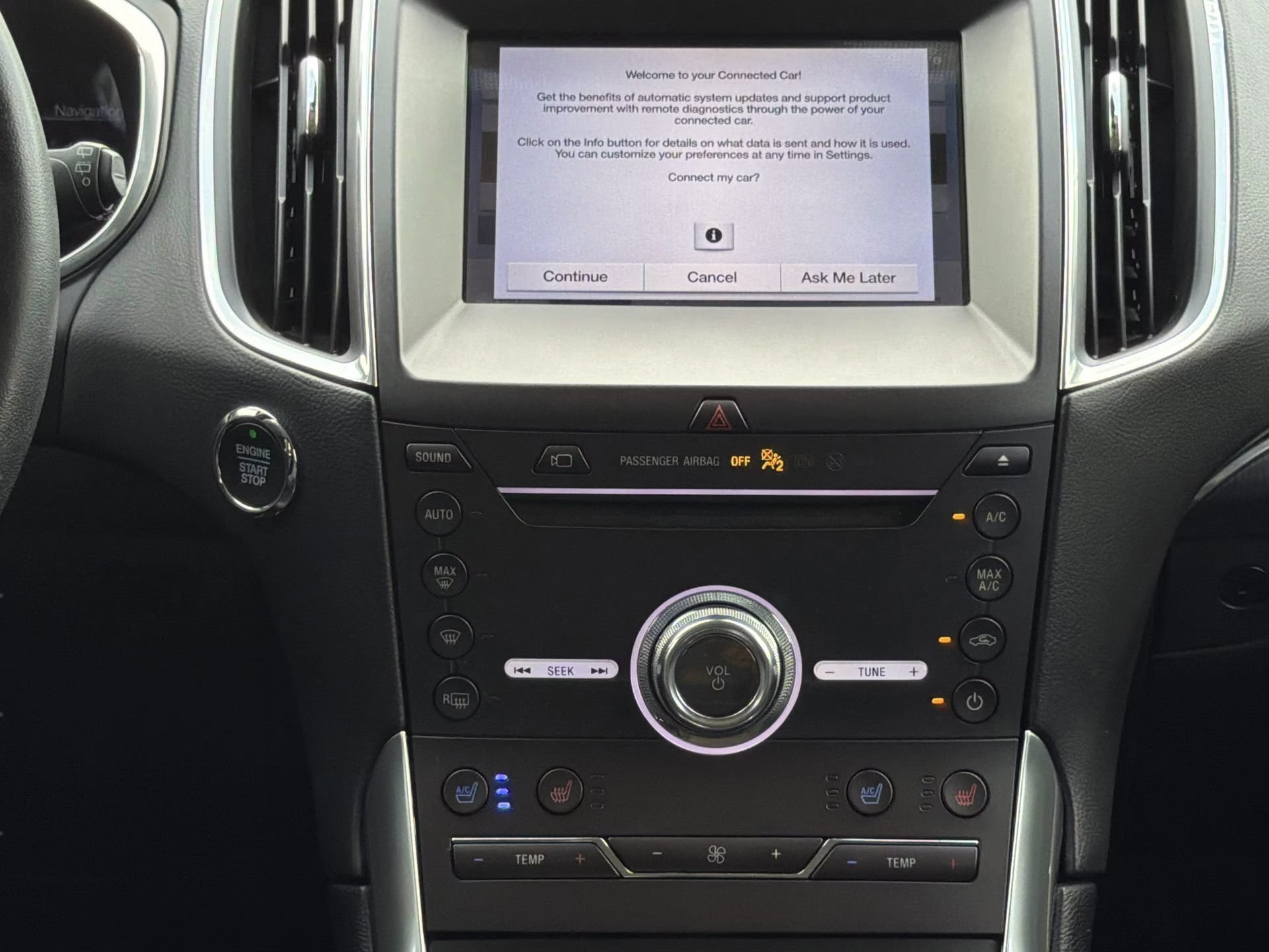 2019 Magnetic Metallic Ford Edge Titanium FWD SUV