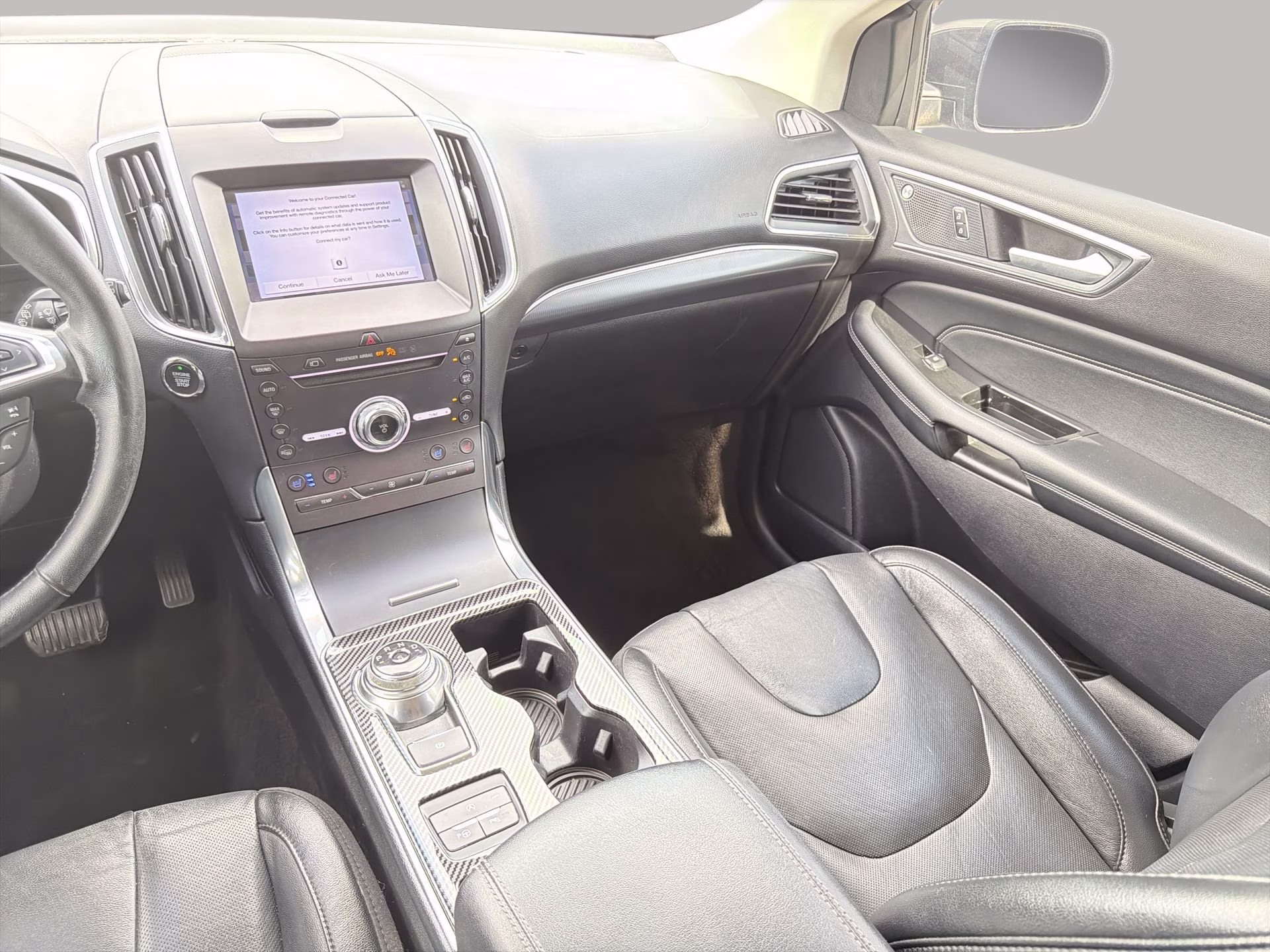 2019 Magnetic Metallic Ford Edge Titanium FWD SUV