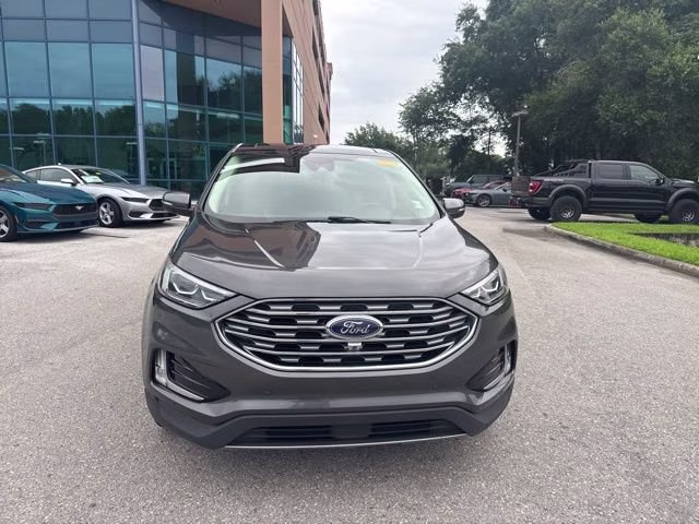 2019 Magnetic Metallic Ford Edge Titanium FWD SUV