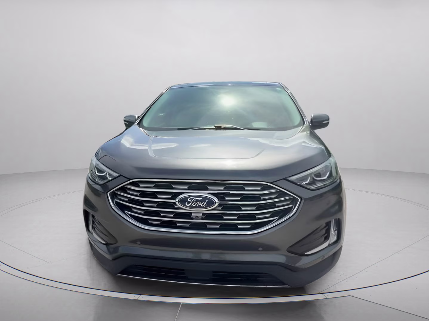 2019 Magnetic Metallic Ford Edge Titanium FWD SUV