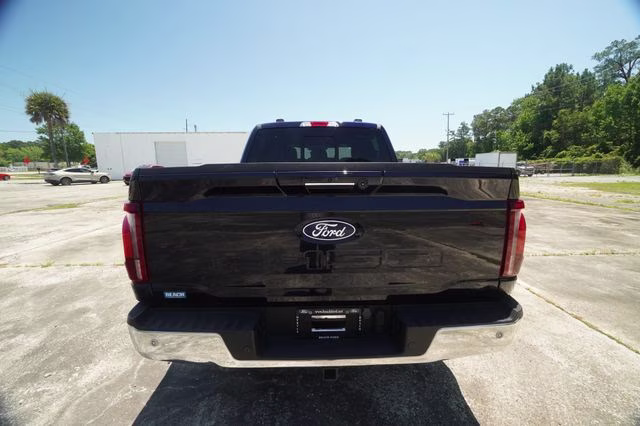 2024 Antimatter Blue Metallic Ford F-150 Lariat 4X4 Truck