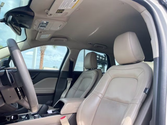 2022 Pearl Metallic Lincoln Corsair Standard FWD SUV