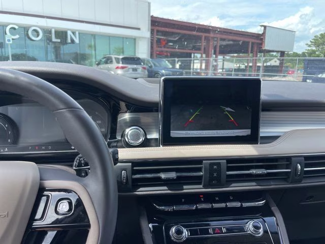2022 Pearl Metallic Lincoln Corsair Standard FWD SUV