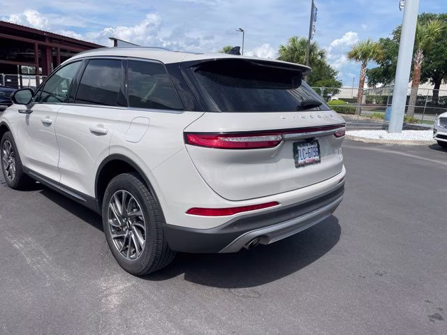 2022 Pearl Metallic Lincoln Corsair Standard FWD SUV
