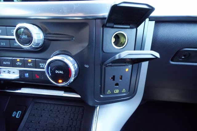 2024 Antimatter Blue Metallic Ford F-150 Lariat 4X4 Truck