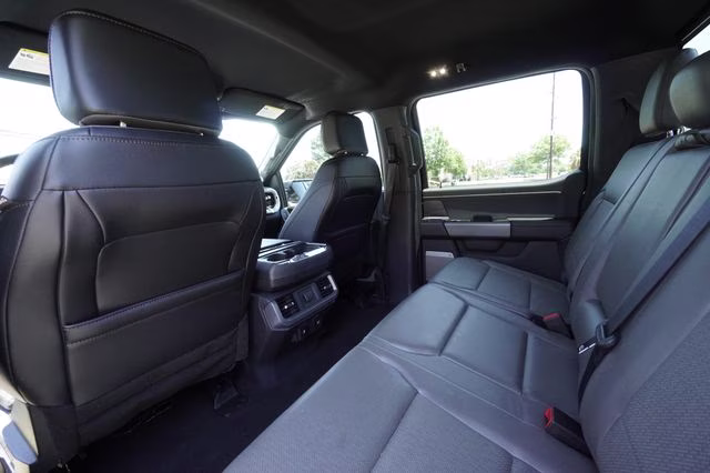 2024 Antimatter Blue Metallic Ford F-150 Lariat 4X4 Truck