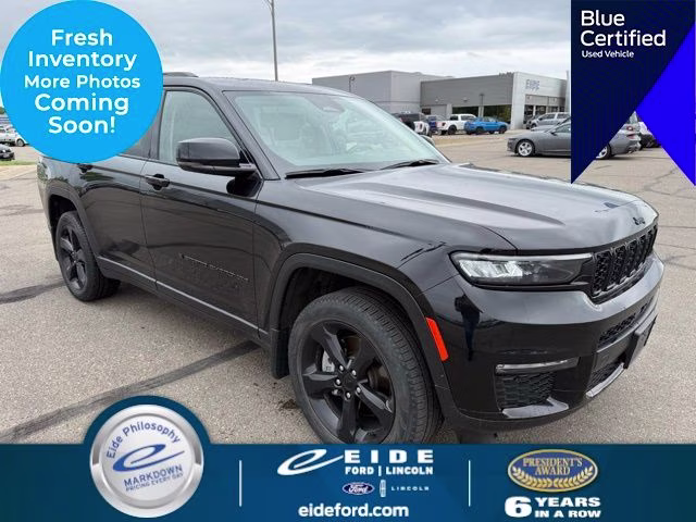 2022 Diamond Black Crystal Pearlcoat Jeep Grand Cherokee L Limited 4X4 SUV