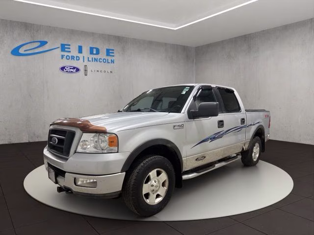 2005 Silver Clearcoat Metallic Ford F-150 XLT 4X4 Truck