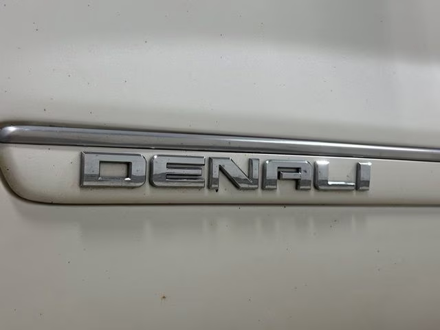 2013 White Diamond Tricoat GMC Acadia Denali AWD SUV