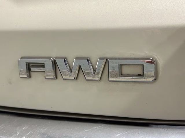 2013 White Diamond Tricoat GMC Acadia Denali AWD SUV
