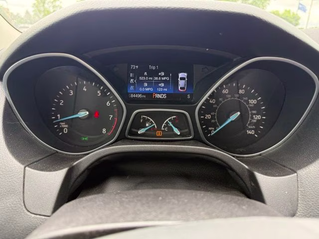 2016 Blue Ford Focus SE FWD Sedan