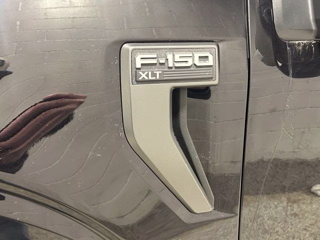 2022 Agate Black Metallic Ford F-150 XLT 4X4 Truck
