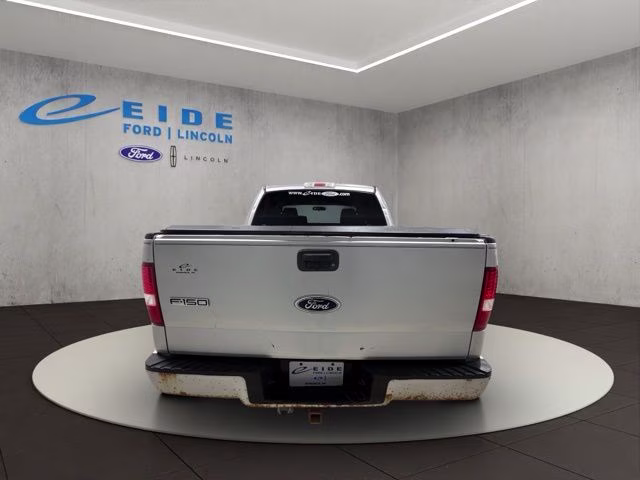 2005 Silver Clearcoat Metallic Ford F-150 XLT 4X4 Truck
