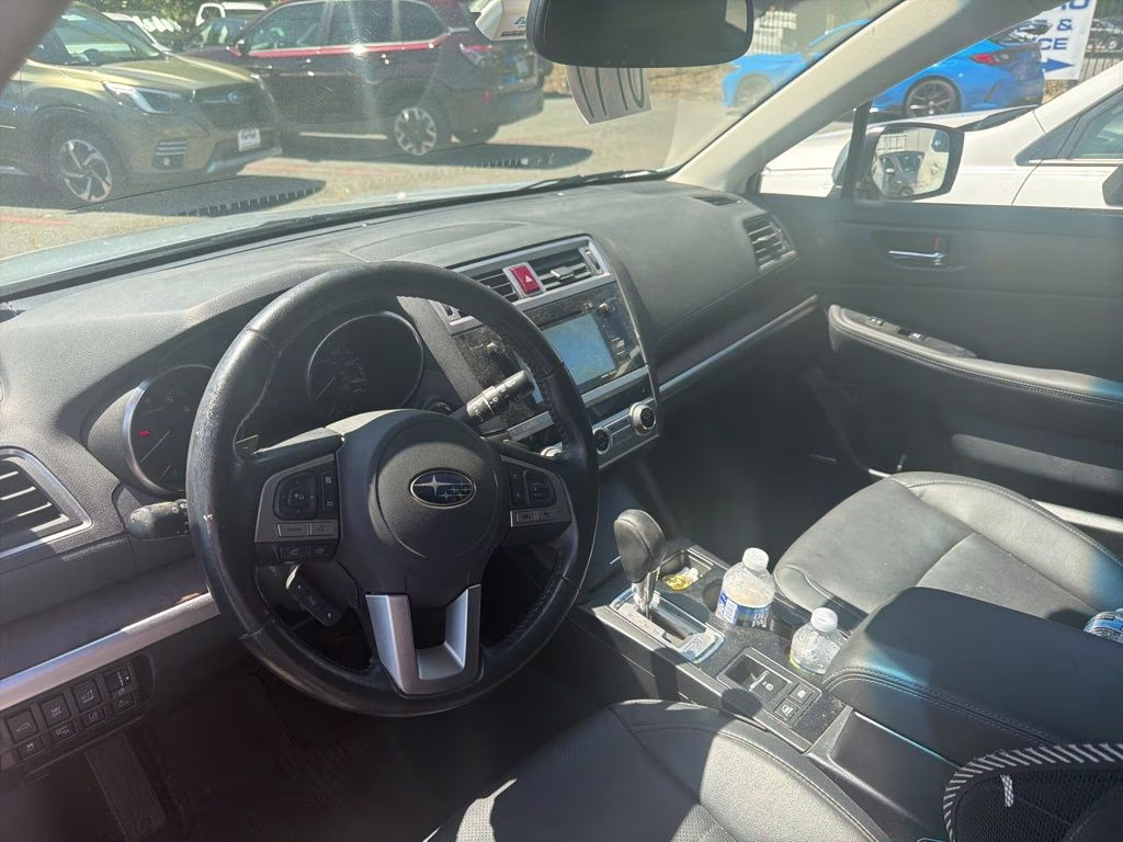 2016 Ice Silver Metallic Subaru Outback 2.5i AWD SUV