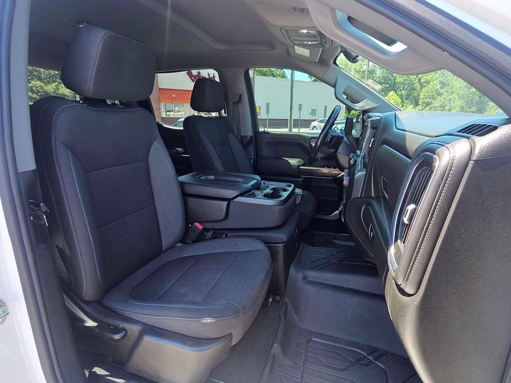 2022 Summit White Chevrolet Silverado 1500 LTD LT 4X4 Truck