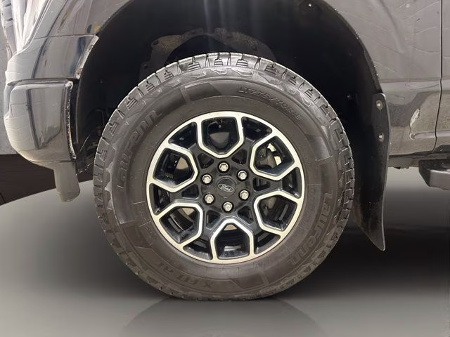 2022 Agate Black Metallic Ford F-150 XLT 4X4 Truck