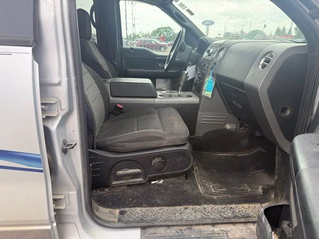 2005 Ford F-150 XLT 4X4 Truck