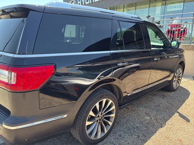 2021 Black Lincoln Navigator Reserve 4X4 SUV